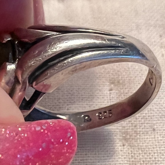 925 SS ring with peridot - Picture 7 of 8